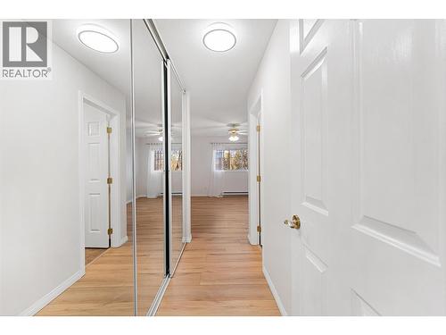 1055 Lawrence Avenue Unit# 210, Kelowna, BC - Indoor Photo Showing Other Room