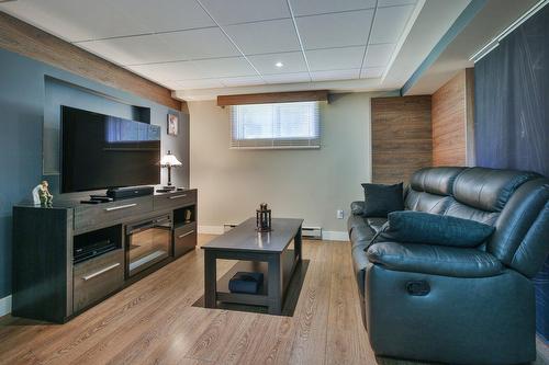 Living room - 15 Rue Louis-Liénard-De-Beaujeu, Saint-Jean-Sur-Richelieu, QC - Indoor Photo Showing Basement