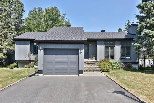 Frontage - 15 Rue Louis-Liénard-De-Beaujeu, Saint-Jean-Sur-Richelieu, QC - Outdoor With Facade