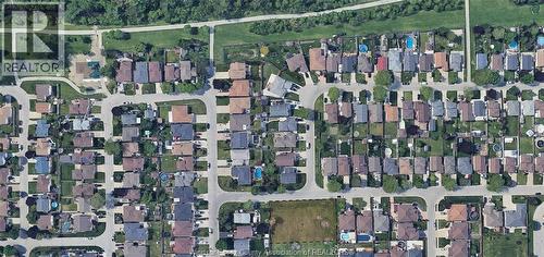 1531 Blue Spring Drive, Windsor, ON - 