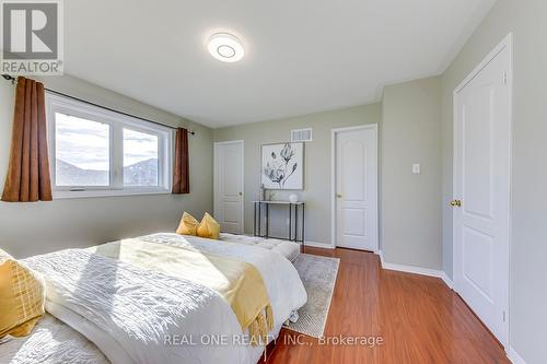 2470 Bankside Drive, Mississauga, ON - Indoor Photo Showing Bedroom