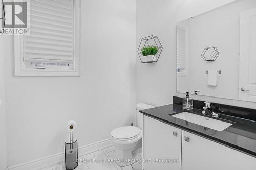 15 Ballanview Court, Whitchurch-Stouffville, ON - Indoor Photo Showing Bathroom