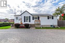 7801 WOODBINE STREET  Niagara Falls, ON L2H 1C4