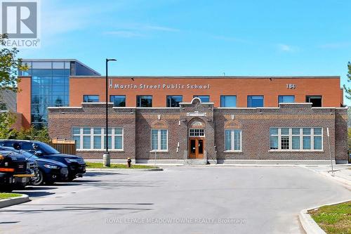 Lower - 462 Kingsleigh Court, Milton, ON - Outdoor With Facade