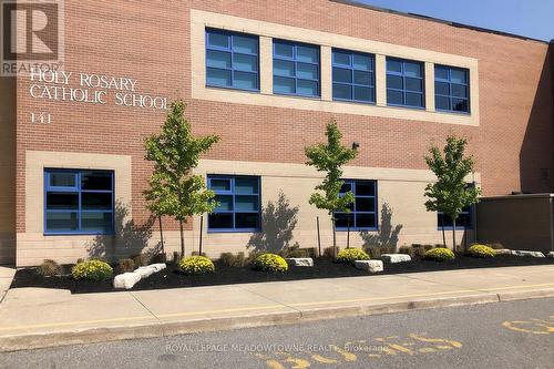Lower - 462 Kingsleigh Court, Milton, ON - Outdoor With Facade