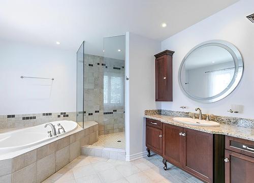 Salle de bains - 7556 Boul. Lévesque E., Laval (Duvernay), QC - Indoor Photo Showing Bathroom