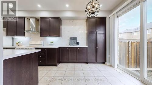 25 Vinewood Road, Caledon, ON - Indoor Photo Showing Kitchen