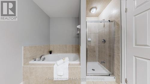 25 Vinewood Road, Caledon, ON - Indoor Photo Showing Bathroom