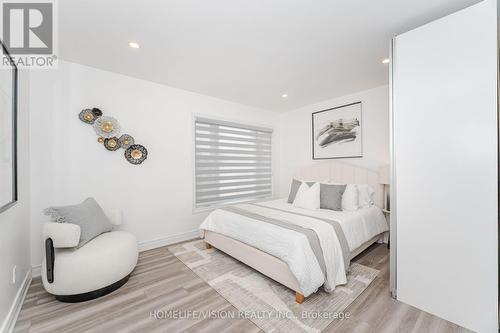 44 Armitage Drive, Toronto, ON - Indoor Photo Showing Bedroom