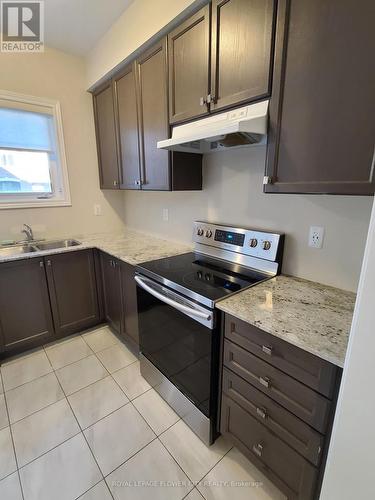3937 Tufgar Crescent, Burlington, ON - Indoor Photo Showing Kitchen With Double Sink