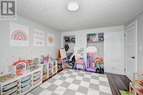 14 Bridlewreath Street, Kitchener, ON - Indoor