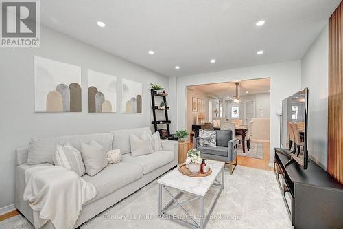 14 Bridlewreath Street, Kitchener, ON - Indoor Photo Showing Living Room