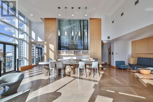 715 - 2885 Bayview Avenue, Toronto, ON - Indoor