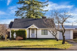 111 Thulin St  Campbell River, BC V9W 2K4