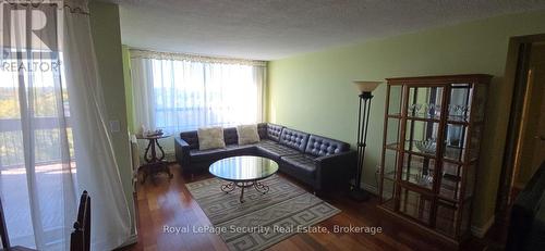 805 - 2556 Argyle Road, Mississauga, ON - Indoor