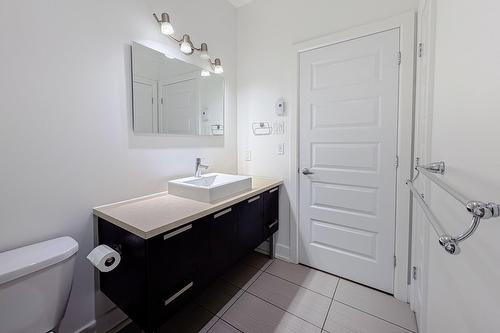 Bathroom - 7-2680 Rue Racine, Longueuil (Saint-Hubert), QC - Indoor Photo Showing Bathroom