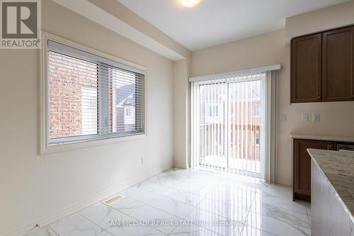 3932 Tufgar Crescent S, Burlington, ON - Indoor