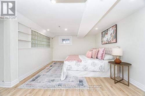 633271 Hwy 10, Mono, ON - Indoor Photo Showing Bedroom