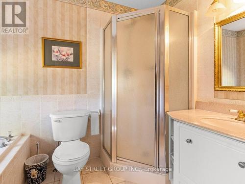 488 Cabot Trail, Waterloo, ON - Indoor Photo Showing Bathroom