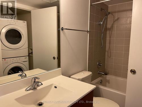 1708 - 151 Village Green Square, Toronto, ON - Indoor Photo Showing Laundry Room