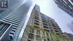 207 - 35 HAYDEN STREET  Toronto, ON M4Y 3C3