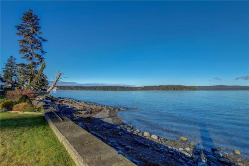 2112 Beach Dr, Port Mcneill, BC 