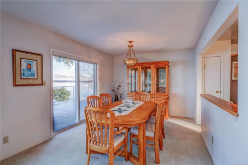 2112 Beach Dr, Port Mcneill, BC 