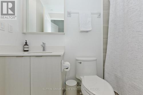 1409 - 4655 Metcalfe Avenue, Mississauga, ON - Indoor Photo Showing Bathroom