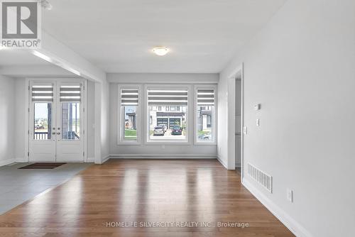 34 Mckay Avenue, Kawartha Lakes, ON - Indoor Photo Showing Other Room