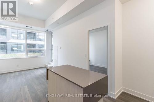 346 - 2485 Taunton Road, Oakville, ON - Indoor Photo Showing Other Room