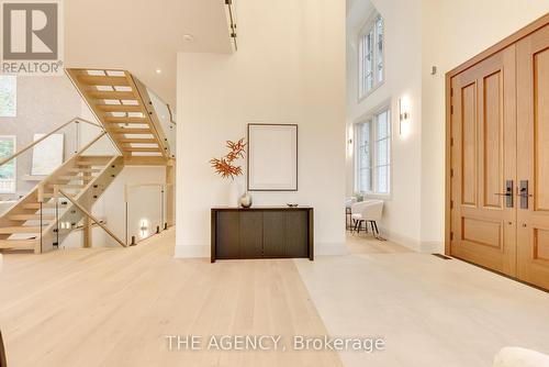 Centre Court Layout - Living Room - Pella windows - 512 Weynway Court, Oakville, ON - Indoor