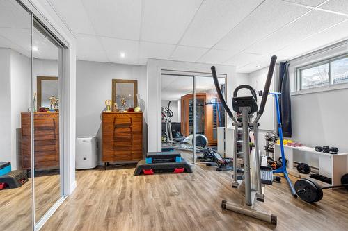 Salle familiale - 343 Rue Schubert, Saint-Jean-Sur-Richelieu, QC - Indoor Photo Showing Gym Room