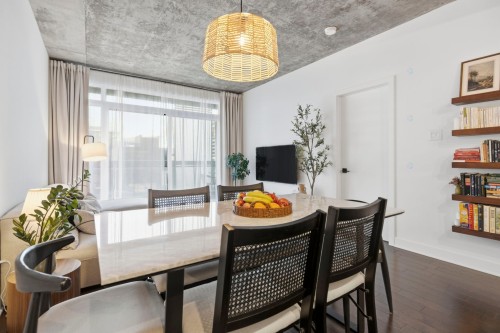 Salle à manger - 904-5905 Boul. Du Quartier, Brossard, QC - Indoor Photo Showing Dining Room