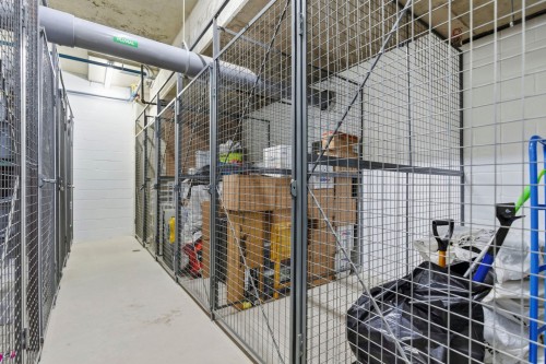 Rangement - 904-5905 Boul. Du Quartier, Brossard, QC - Indoor