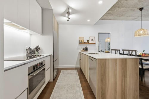 Cuisine - 904-5905 Boul. Du Quartier, Brossard, QC - Indoor Photo Showing Kitchen