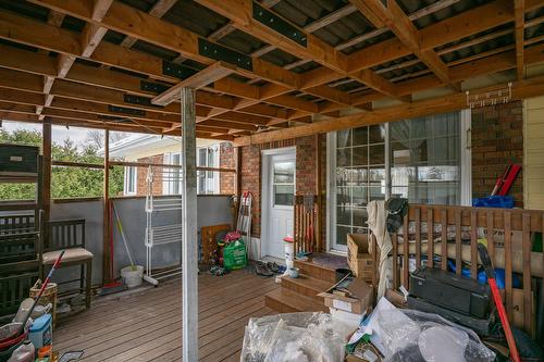 Veranda - 605 Rue Kléber, Laval (Duvernay), QC - Indoor
