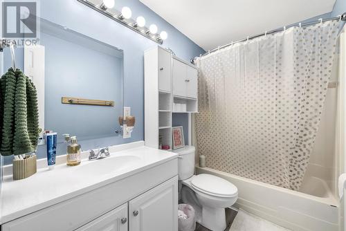 72 Brougham Drive, Paradise, NL - Indoor Photo Showing Bathroom