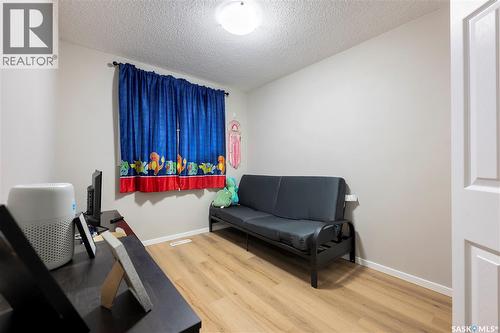 1010 Reynolds Street, Regina, SK - Indoor