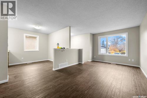 1010 Reynolds Street, Regina, SK - Indoor