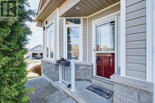 569 Garbutt Terrace, Peterborough (Northcrest Ward 5), ON - Outdoor With Exterior