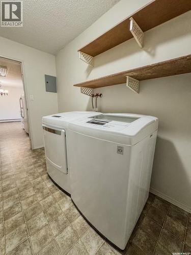 305 1110 9Th Avenue Ne, Swift Current, SK - Indoor Photo Showing Laundry Room