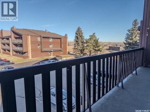 305 1110 9Th Avenue Ne, Swift Current, SK - Outdoor With Balcony