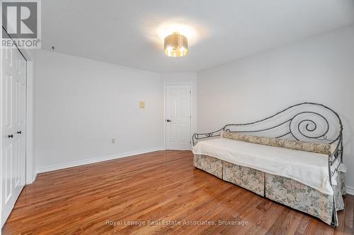100 National Drive, Hamilton, ON - Indoor Photo Showing Bedroom