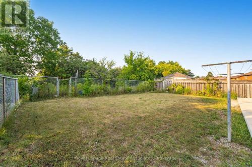 100 National Drive, Hamilton, ON - Outdoor