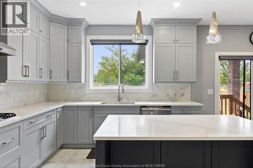 1436 Mullins Drive, Lakeshore, ON - Indoor Photo Showing Kitchen With Upgraded Kitchen