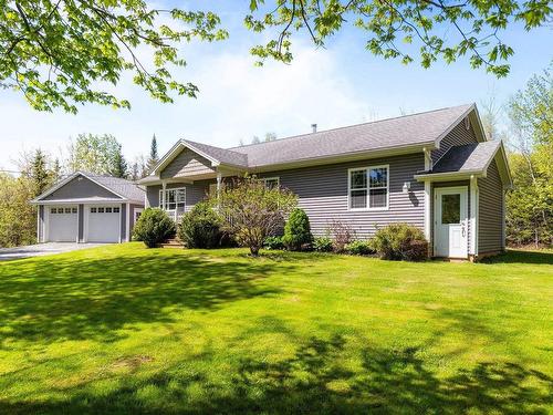 158 Thomas Street, Enfield, NS 