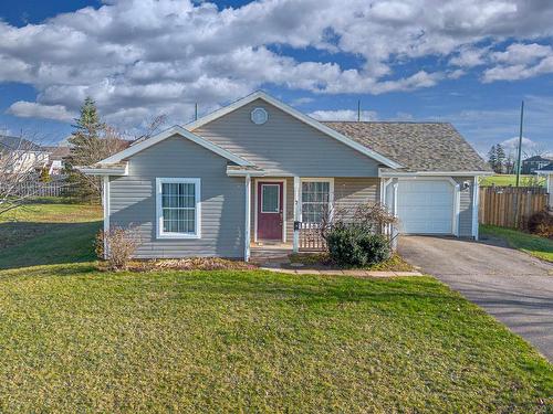 7 PARKWAY Drive  Charlottetown, PE C1E 2M3