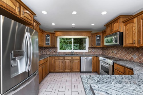 4335 Emily Carr Dr, Saanich, BC 