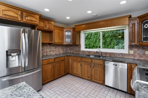 4335 Emily Carr Dr, Saanich, BC 