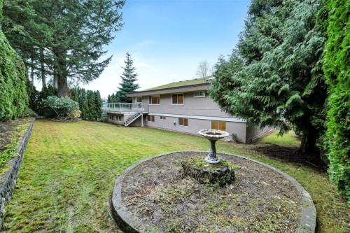 4335 Emily Carr Dr, Saanich, BC 